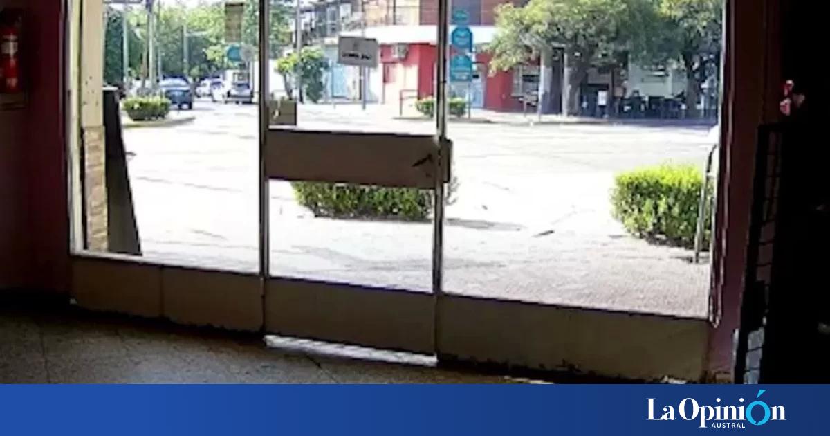 Video Entr A Robar A Una Panader A Y Abus De La Empleada Sacate La