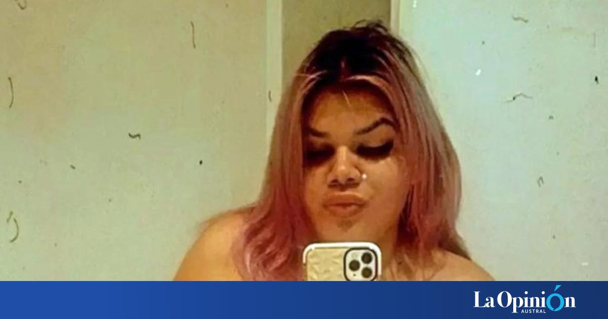 Al Borde De La Censura More Rial Se Sac Una Foto Desnuda Y Encendi