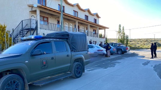 Un Hombre Y Una Mujer Fueron Detenidos Con Gramos De Coca Na Los