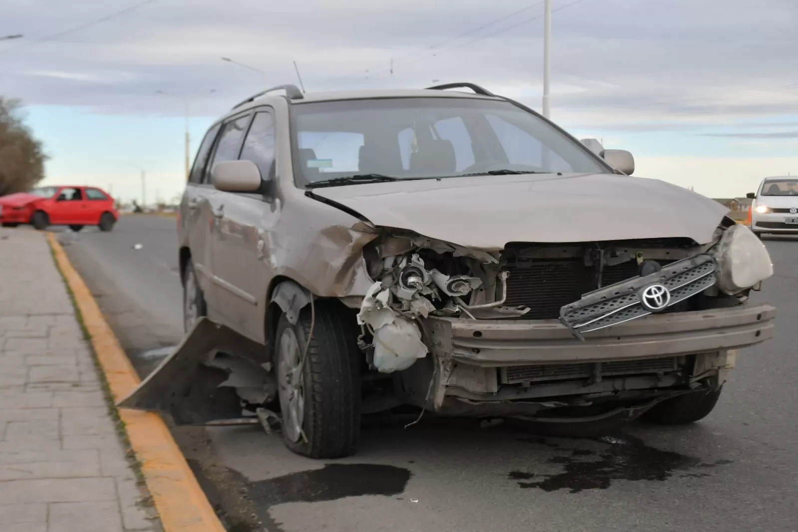 Fuerte Accidente Entre Dos Autos Dejó A Un Hombre Hospitalizado Uno De Los Conductores Se 9464