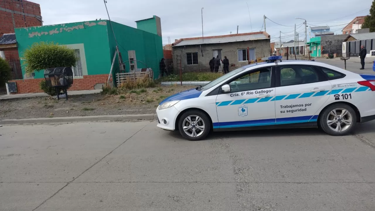 Río Gallegos: Un alumno le robó la computadora a su profesor de Formación Ética Ciudadana Río Gallegos: Un alumno le robó la computadora a su profesor de Formación Ética Ciudadana