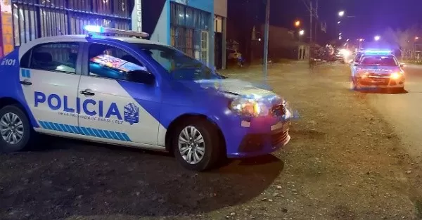 Secuestraron cuchillos tras violento asalto en una panadería del barrio Belgrano