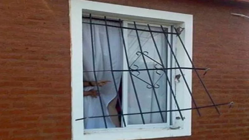 Inseguridad en Río Gallegos: forzaron una reja y se llevaron un televisor y una computadora portátil