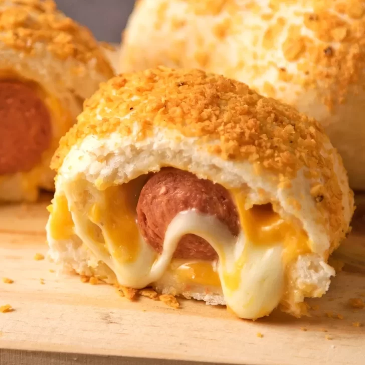 ¿Cómo hacer salchichas envueltas con queso? Una receta fácil y divertida para niños y adultos