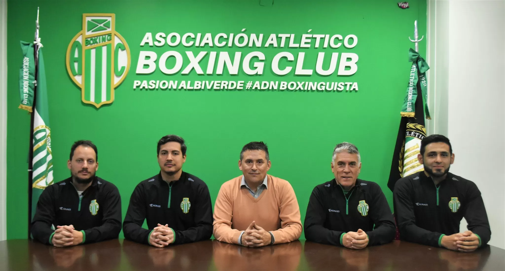 Boxing y el Federal Amateur: el cuerpo técnico de Marcelo Zuleta sumó entrenador de arqueros y kinesiólogo Boxing y el Federal Amateur: el cuerpo técnico de Marcelo Zuleta sumó entrenador de arqueros y kinesiólogo