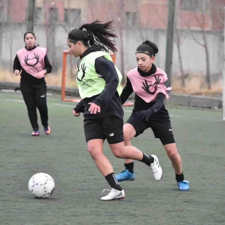 Independiente de Avellaneda eligió a 10 jugadoras de Santa Cruz Independiente de Avellaneda eligió a 10 jugadoras de Santa Cruz
