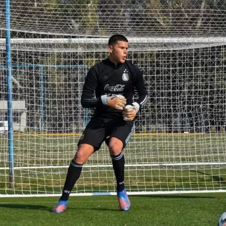 El arquero de Río Gallegos, Benicio Romero en la lista de la Sub15 de Pablo Aimar