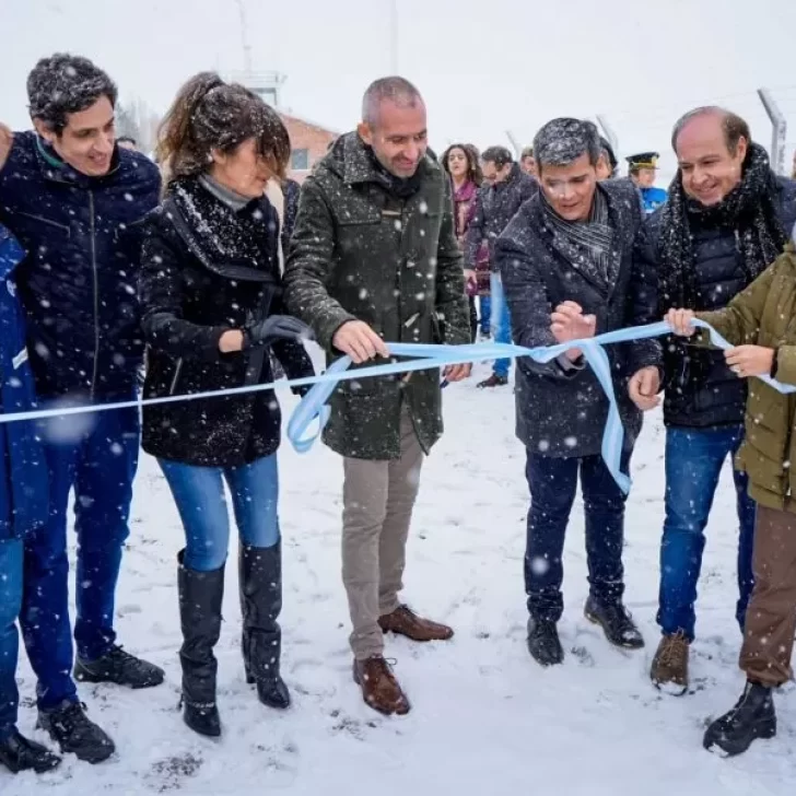 Inauguraron la Planta de Combustible Aeronáutico en Perito Moreno