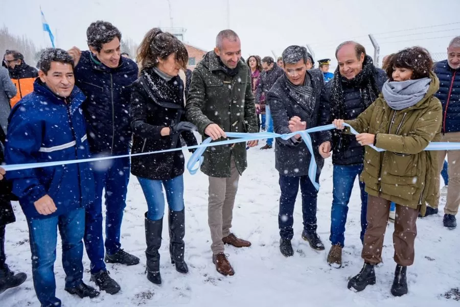 Inauguraron la Planta de Combustible Aeronáutico en Perito Moreno