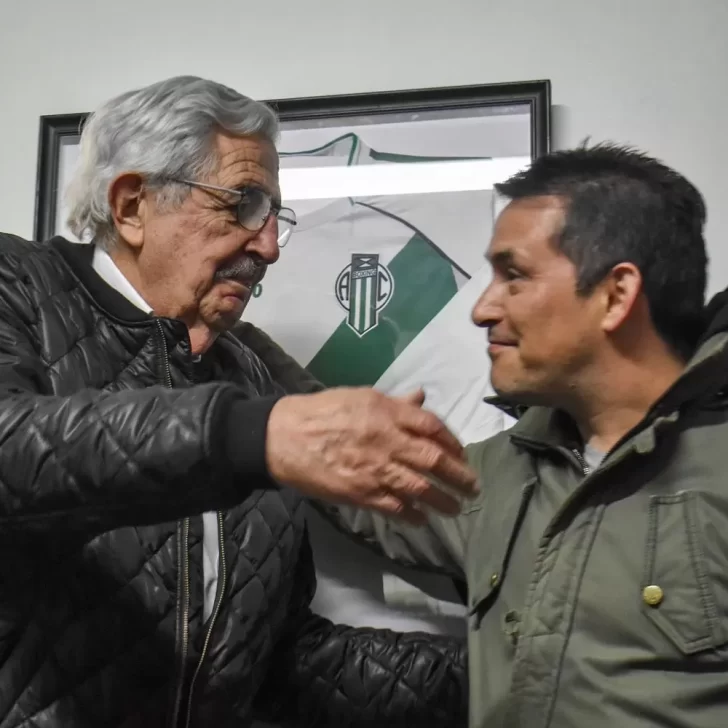 “Para mí, se fue un gran amigo”, el sentido mensaje de Leonardo Mata a Emilio “Pichón” Guatti en LU12 AM680 “Para mí, se fue un gran amigo”, el sentido mensaje de Leonardo Mata a Emilio “Pichón” Guatti en LU12 AM680