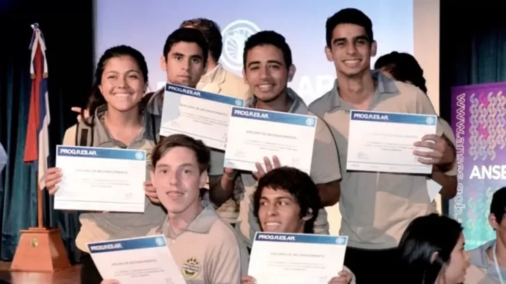 Becas Progresar: más de 260.000 adolescentes ya se anotaron, ¿cómo inscribirse?