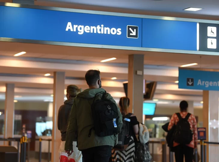 Vuelos demorados y cancelados en el inicio del fin de semana XL