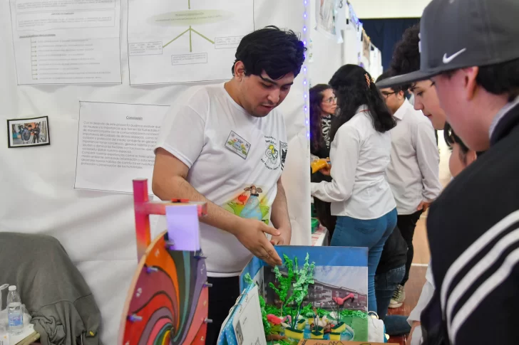Proyectos para un mundo mejor en la Feria Provincial de Ciencias de Santa Cruz
