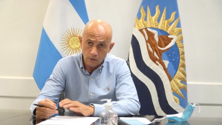 Fernando Cotillo anunció el pago del aguinaldo tras la reunión con Alicia Kirchner