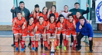 Las campeonas de Huracán Río Gallegos necesitan apoyo para viajar