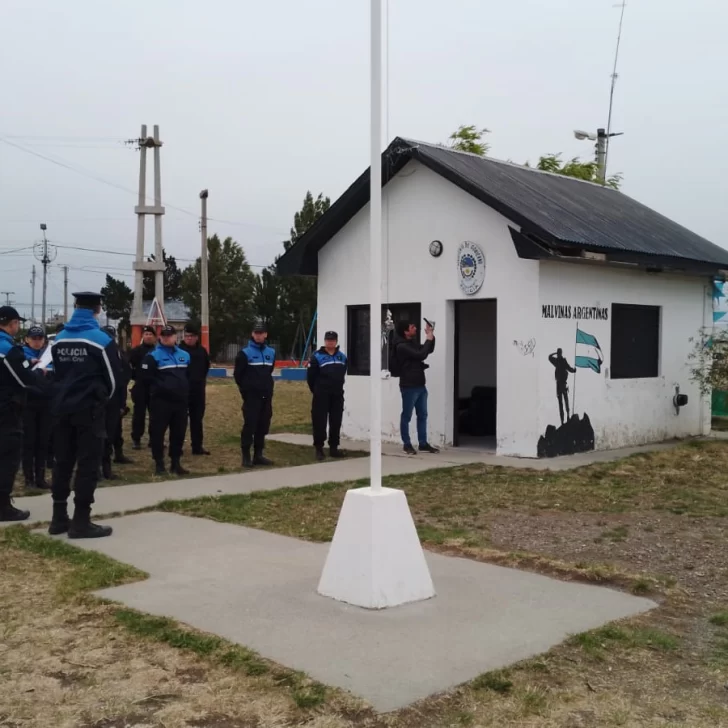 Reinauguraron el puesto policial del B° Gaucho Rivero en Río Gallegos Reinauguraron el puesto policial del B° Gaucho Rivero en Río Gallegos