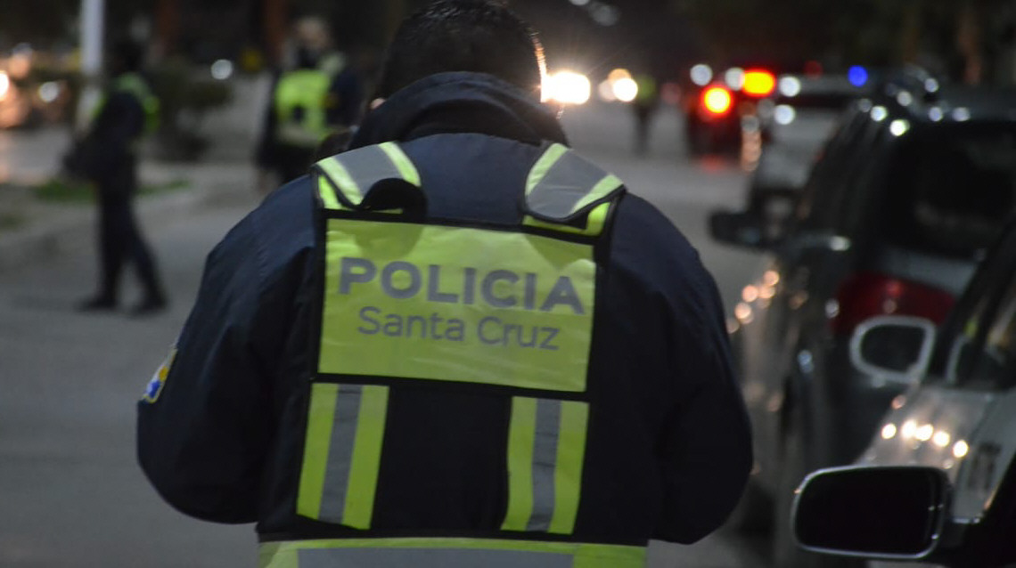 Intento de secuestro en Río Gallegos: la Policía busca un Renault Clío