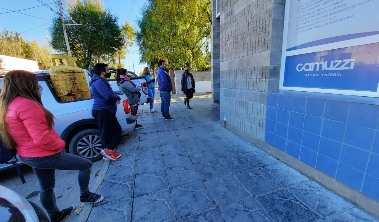 Camuzzi entró en la mira del Enargas: auditaron las oficinas de Río Gallegos tras reclamos por mal funcionamiento Camuzzi entró en la mira del Enargas: auditaron las oficinas de Río Gallegos tras reclamos por mal funcionamiento