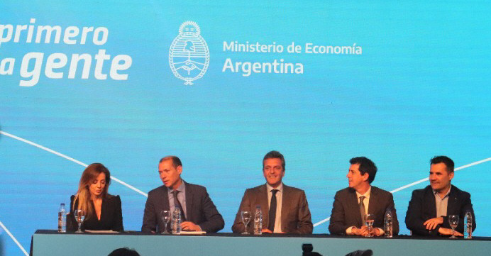 AOG Patagonia, la cumbre marcó la agenda energética de Argentina