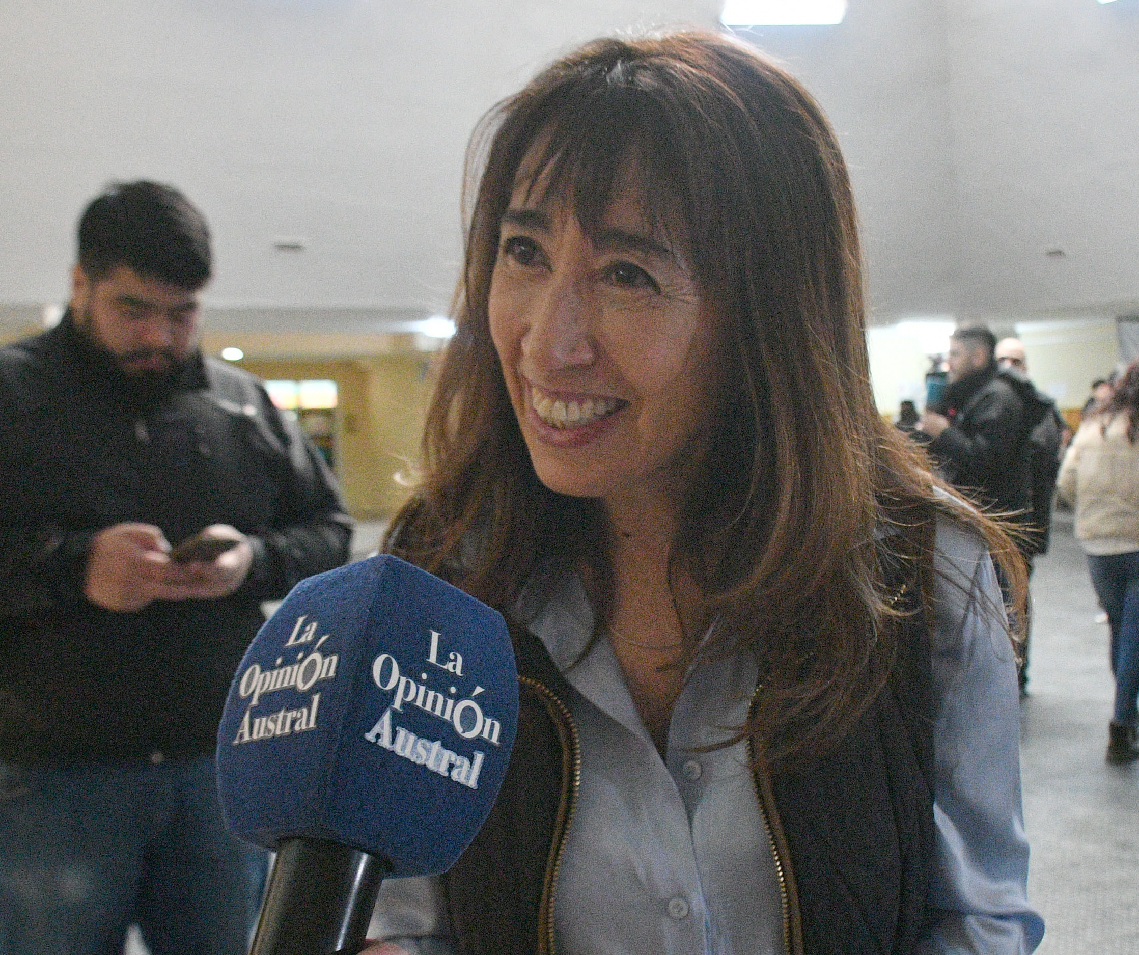 Roxana Reyes quedó tercera en las elecciones y evitó dar declaraciones