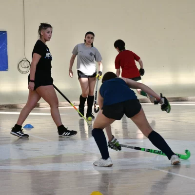 El hockey de la Asociación Santacruceña entrena para dos eventos nacionales El hockey de la Asociación Santacruceña entrena para dos eventos nacionales