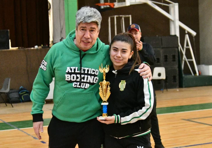 Big Dreams de Punta Arenas ganó el torneo de fútbol femenino organizado por Boxing