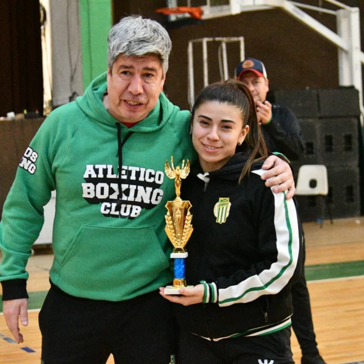 Big Dreams de Punta Arenas ganó el torneo de fútbol femenino organizado por Boxing