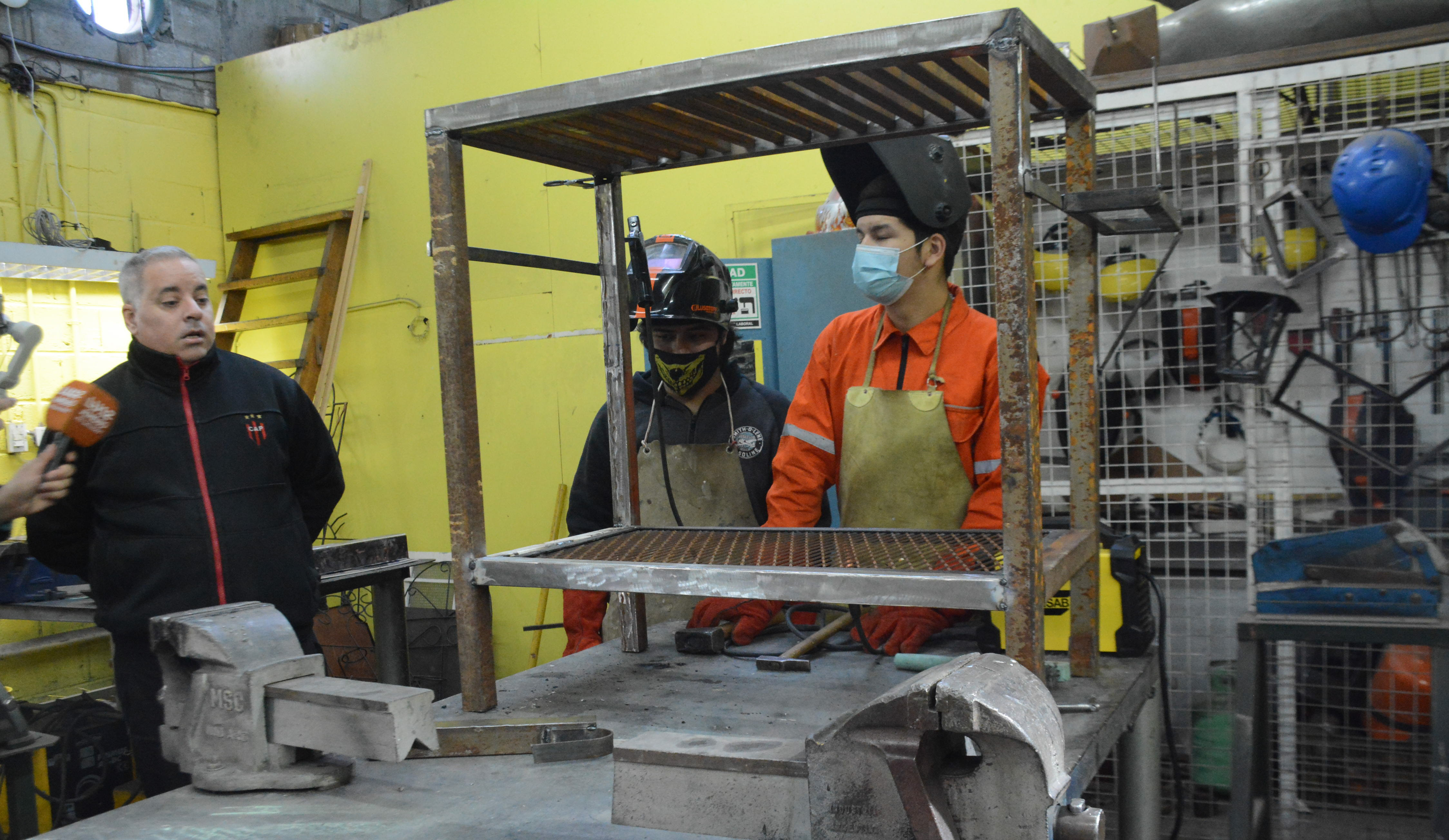 Expo talleres: realizarán jornada de puertas abiertas en “la Savio” de Río Gallegos