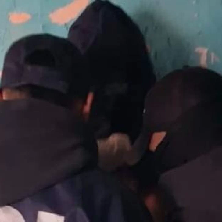 Allanamientos por robo en la panadería Libertad: secuestraron armas blancas con la que amenazaron a la empleada