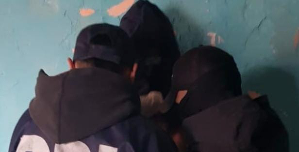 Allanamientos por robo en la panadería Libertad: secuestraron armas blancas con la que amenazaron a la empleada