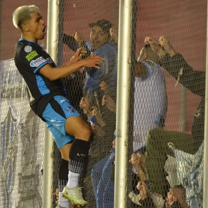 “Chimba” Fernández, exboxing, metió un triplete con Almagro y jugará ante Boca por la Copa Argentina