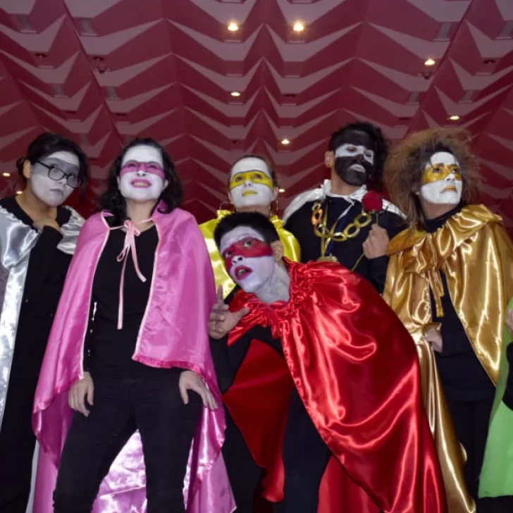 Selectivo de Teatro Santa Cruz: postpademia, risas y reflexión en las obras propuestas por Las 4 Esquinas Selectivo de Teatro Santa Cruz: postpademia, risas y reflexión en las obras propuestas por Las 4 Esquinas