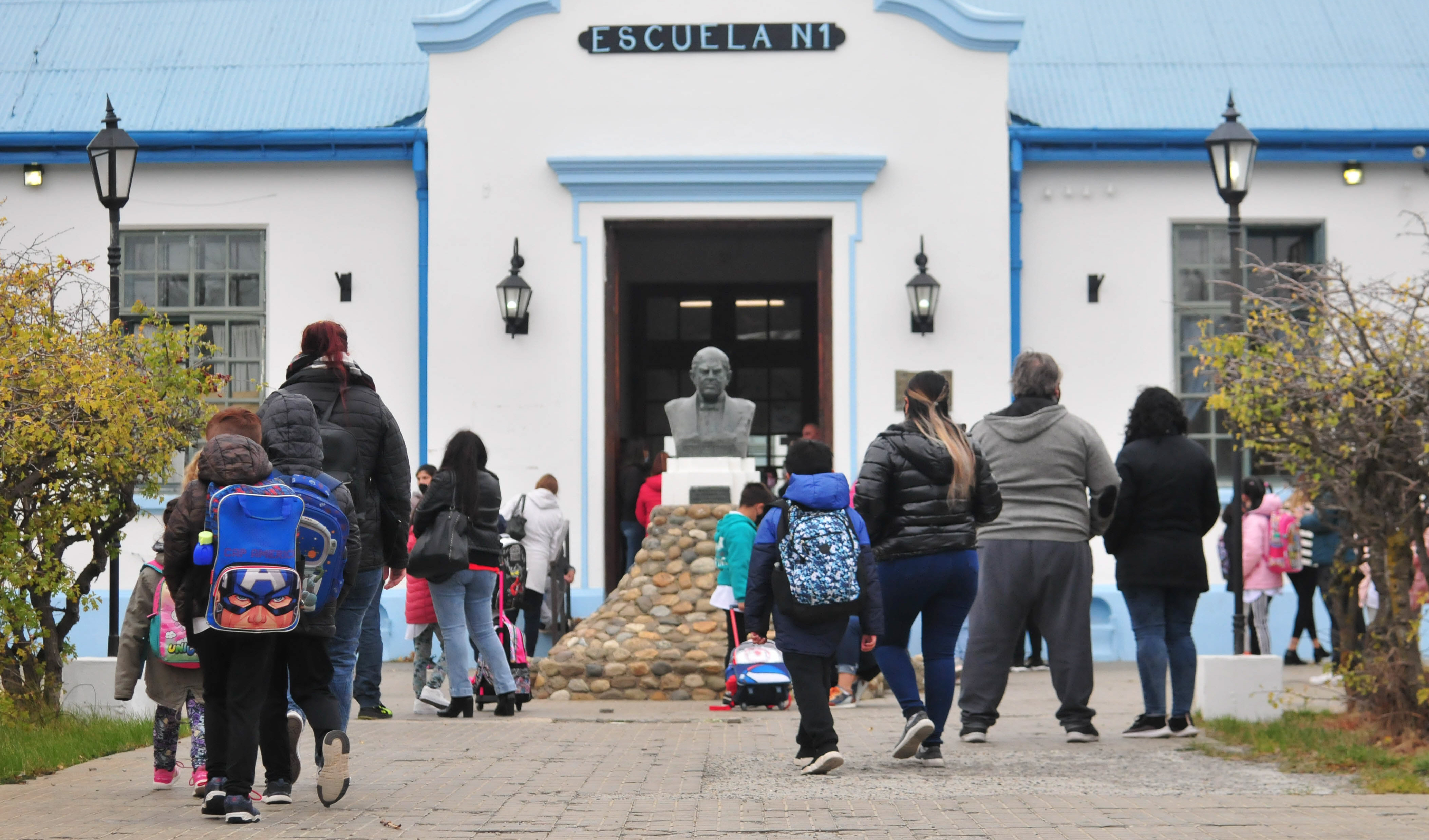 Santa Cruz: la deserción escolar bajó del 14% al 6.6% en el Secundario Santa Cruz: la deserción escolar bajó del 14% al 6.6% en el Secundario