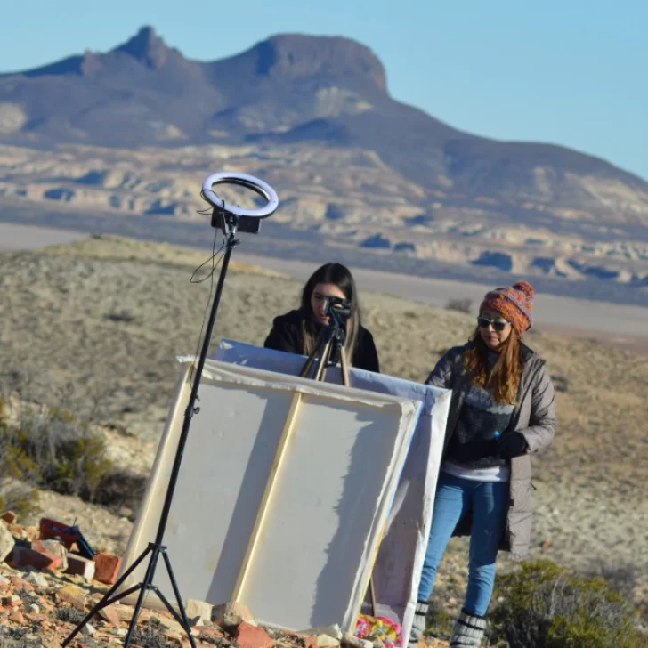 Caleta Olivia: artistas locales intervendrán el Bosque Petrificado con su arte Caleta Olivia: artistas locales intervendrán el Bosque Petrificado con su arte