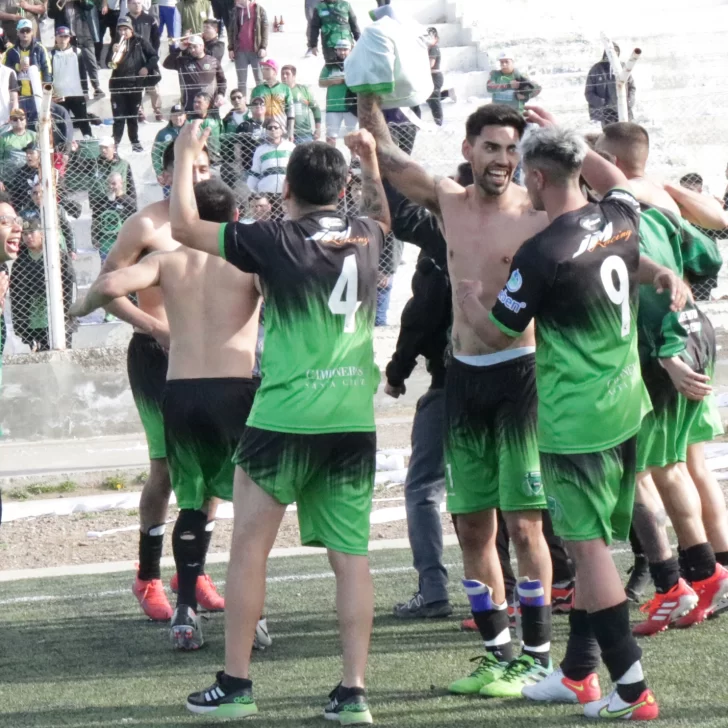 Marcos Robledo, DT de Camioneros de Caleta Olivia: “Nuestro objetivo es la plaza del Regional” Marcos Robledo, DT de Camioneros de Caleta Olivia: “Nuestro objetivo es la plaza del Regional”