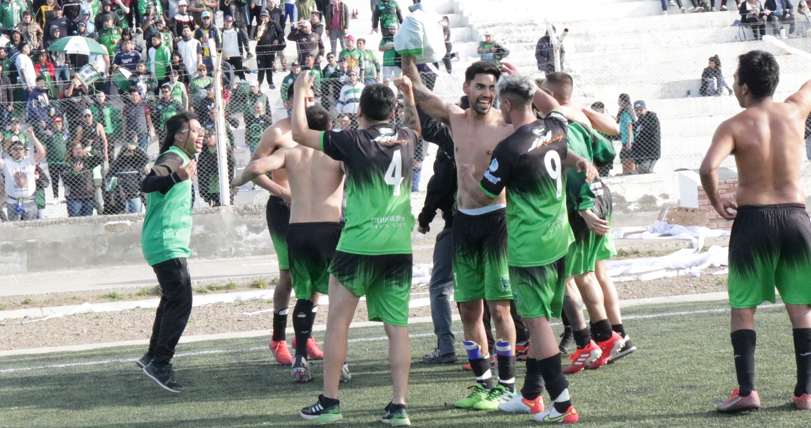 Marcos Robledo, DT de Camioneros de Caleta Olivia: “Nuestro objetivo es la plaza del Regional” Marcos Robledo, DT de Camioneros de Caleta Olivia: “Nuestro objetivo es la plaza del Regional”