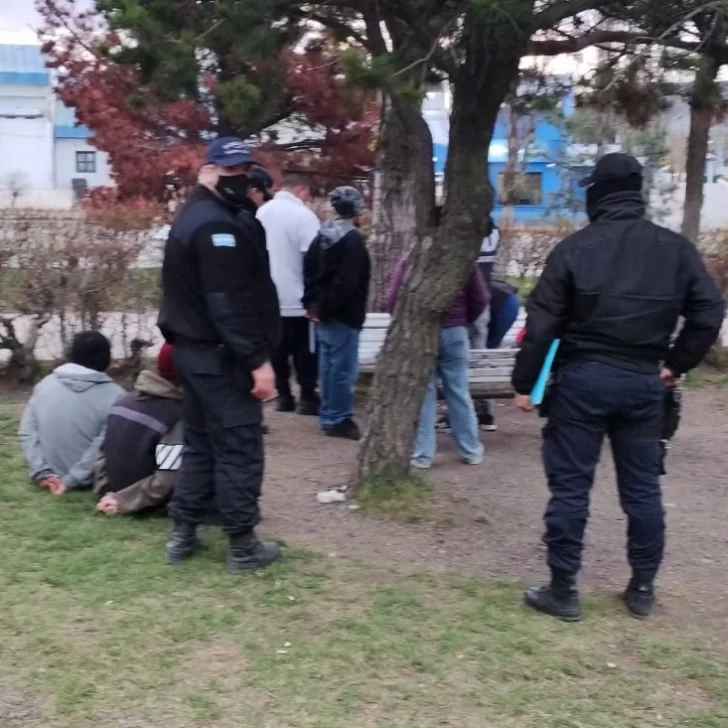 Jóvenes demorados con marihuana y LSD en la Cuenca Carbonífera Jóvenes demorados con marihuana y LSD en la Cuenca Carbonífera