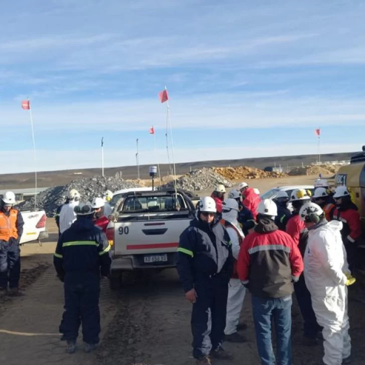 Trabajadores y pymes se retiraron de Cerro Moro por falta de garantías Trabajadores y pymes se retiraron de Cerro Moro por falta de garantías