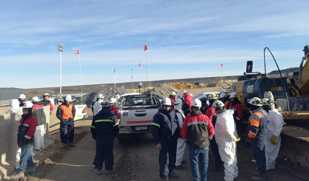 Trabajadores y pymes se retiraron de Cerro Moro por falta de garantías Trabajadores y pymes se retiraron de Cerro Moro por falta de garantías