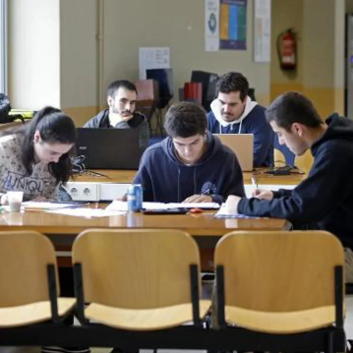 Faltan profesionales para sostener el desarrollo productivo actual Faltan profesionales para sostener el desarrollo productivo actual