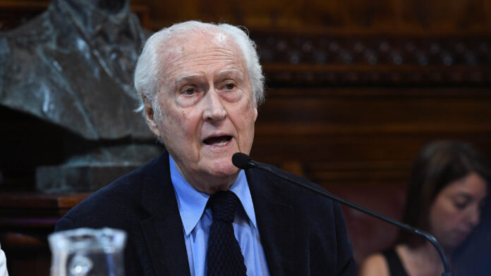 Efeméride del 16 de febrero: nace el político y director de cine Pino Solanas