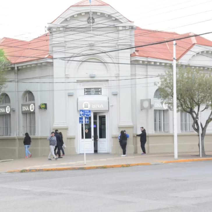 Cuándo cobro Anses: qué jubilados, pensionados y beneficiarios de AUH y otros bonos cobran este viernes 21 de enero