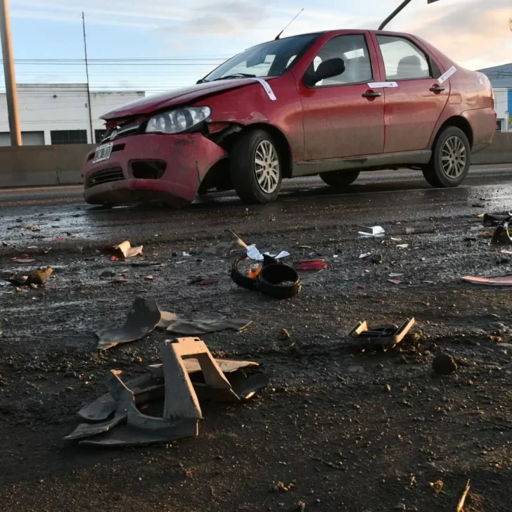 Chocó en la Autovía 17 de Octubre y le secuestraron el auto
