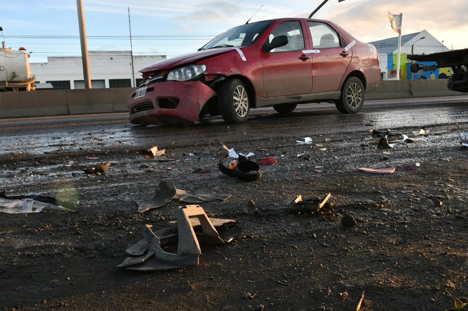 Chocó en la Autovía 17 de Octubre y le secuestraron el auto