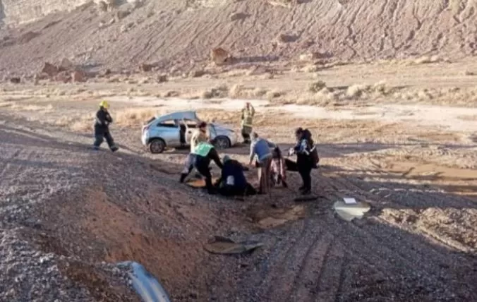 Vuelco fatal en la ruta: una joven murió y hay varios heridos