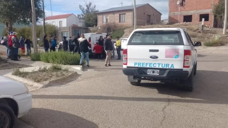 Una mujer fue atropellada por una camioneta y debió ser trasladada al ...