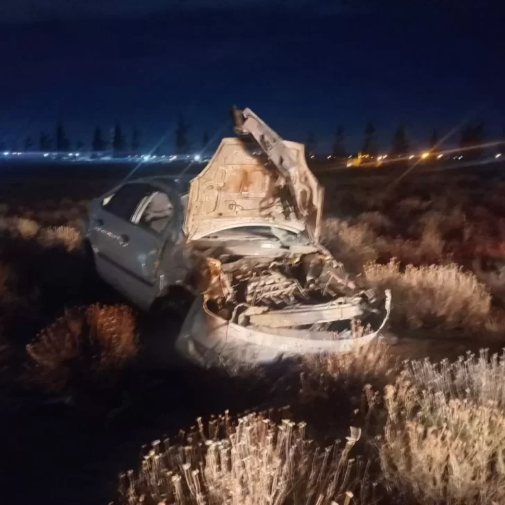 Un joven murió en un trágico vuelco en una ruta de Santa Cruz