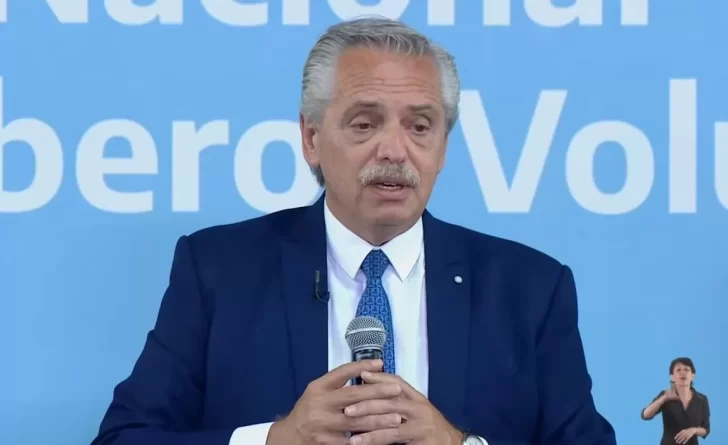 Qué es el bloqueo radicular, el tratamiento para la hernia de disco al cual fue sometido Alberto Fernández