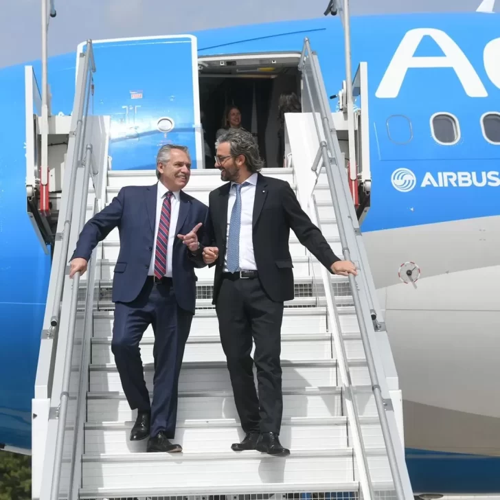 Alberto Fernández llegó a París para reunirse con Emmanuel Macron