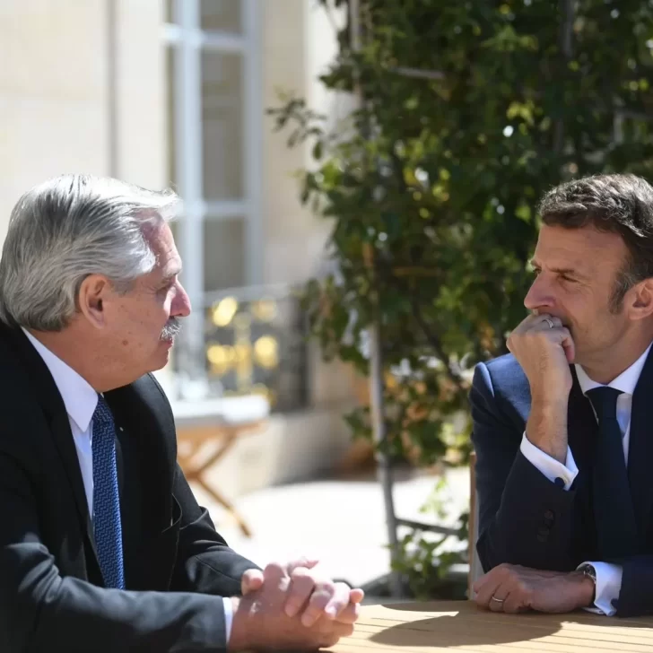 Emmanuel Macron recibió a Alberto Fernández como “un actor importante en este escenario internacional tormentoso”